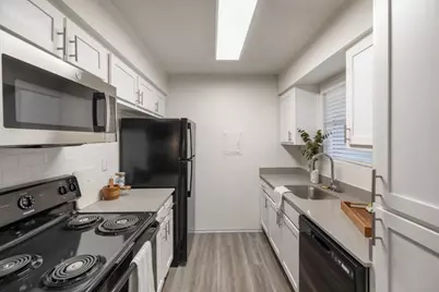 11715 S Glen Drive #824-2, Houston, TX 77099 - Photo 5