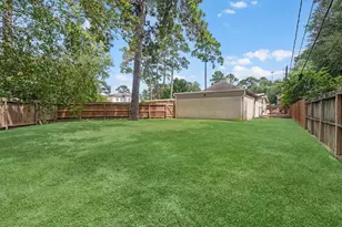 227 Faust Ln, Houston, TX 77024 - Photo 35