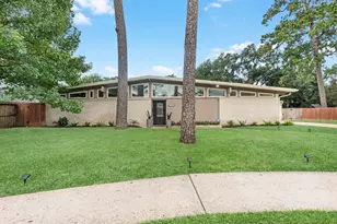 227 Faust Ln, Houston, TX 77024 - Photo 3