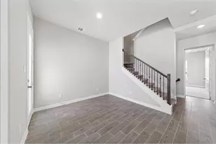 11013 Cres Light Way, Houston, TX 77043 - Photo 3