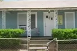 823 Avenue K, Galveston, TX 77550 - Photo 3