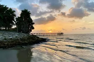 135 1st St, Dickinson, TX 77539 - Photo 31