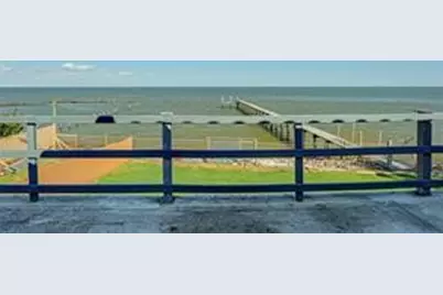 135 1st Street, Dickinson, TX 77539 - Photo 25