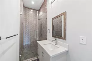 1959 Portsmouth St, Houston, TX 77098 - Photo 37