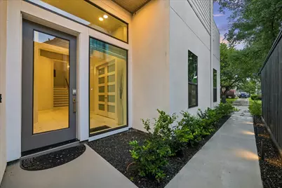 1959 Portsmouth Street, Houston, TX 77098 - Photo 7