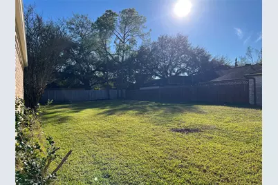 7831 Bankside Drive, Houston, TX 77071 - Photo 3