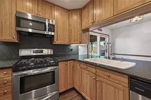 10610 Wayward Wind Ln, Houston, TX 77064 - Photo 19