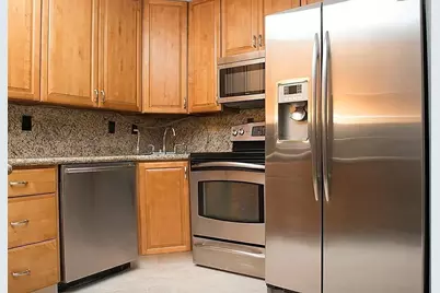 5050 Woodway Drive #2A, Houston, TX 77056 - Photo 11