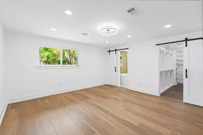 10730 Wickersham Lane, Houston, TX 77042 - Photo 37