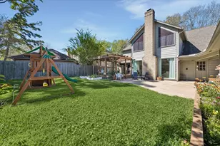 2107 Ashgrove Dr, Houston, TX 77077 - Photo 21