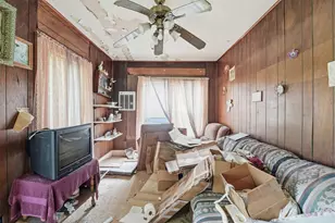 207 W Jackson St, West Columbia, TX 77486 - Photo 3