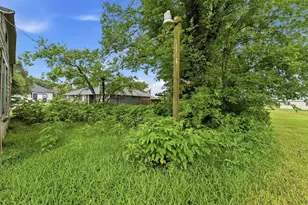 207 W Jackson St, West Columbia, TX 77486 - Photo 23