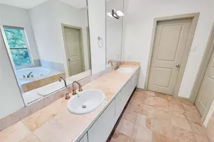 321 E 20th St, Houston, TX 77008 - Photo 31