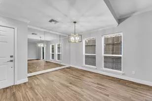 1829 Bering Dr, Houston, TX 77057 - Photo 13