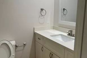 10211 Sugar Branch Dr, Houston, TX 77036 - Photo 11