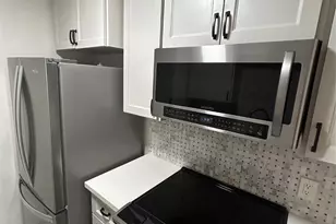 10211 Sugar Branch Dr, Houston, TX 77036 - Photo 3