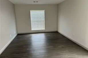 10211 Sugar Branch Dr, Houston, TX 77036 - Photo 5