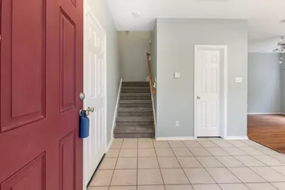 229 E Summerhaze Circle, The Woodlands, TX 77382 - Photo 5