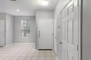 229 E Summerhaze Circle, The Woodlands, TX 77382 - Photo 7