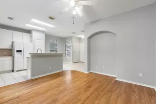 229 E Summerhaze Circle, The Woodlands, TX 77382 - Photo 19