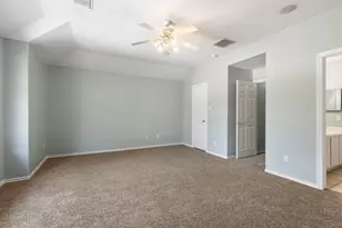 229 E Summerhaze Circle, The Woodlands, TX 77382 - Photo 19