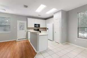 229 E Summerhaze Circle, The Woodlands, TX 77382 - Photo 17