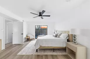 303 E Fair Harbor Ln, Houston, TX 77079 - Photo 21