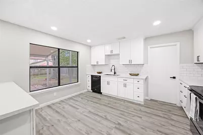 1915 Leander, San Antonio, TX 78251 - Photo 13