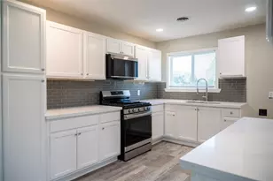 5502 Elm Tree Dr, Houston, TX 77048 - Photo 5