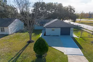 5502 Elm Tree Dr, Houston, TX 77048 - Photo 3