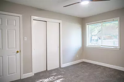 5502 Elm Tree Drive, Houston, TX 77048 - Photo 17