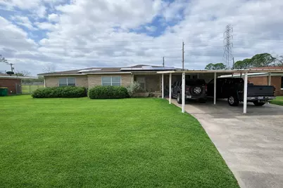 614 Sunset Lane, La Marque, TX 77568 - Photo 1