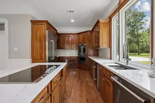 18489 Country Pl Dr, Conroe, TX 77302 - Photo 13