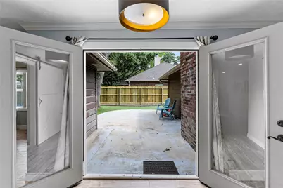 112 April Wind Drive E, Montgomery, TX 77356 - Photo 31