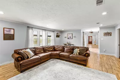 112 April Wind Drive E, Montgomery, TX 77356 - Photo 17