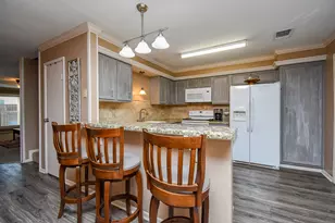 1730 Ave C, El Campo, TX 77437 - Photo 17