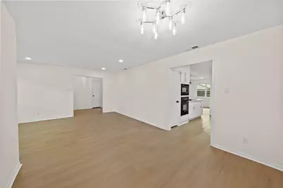 2931 Kevin Lane, Houston, TX 77043 - Photo 11
