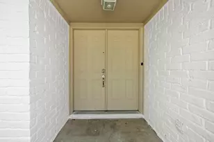 2931 Kevin Ln, Houston, TX 77043 - Photo 5