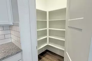 1057 Dancing Feather St, Montgomery, TX 77316 - Photo 7