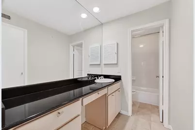 3700 W Clay Street #227, Houston, TX 77019 - Photo 21
