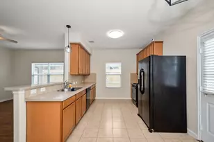1014 Vernage Rd, Houston, TX 77047 - Photo 7