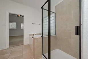 71 N Rocky Point Cir, The Woodlands, TX 77389 - Photo 37