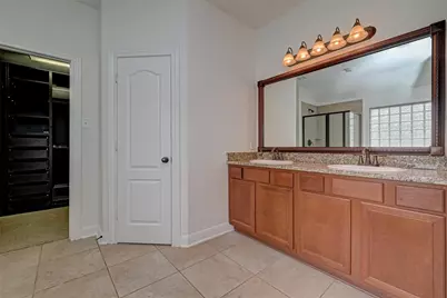 71 N Rocky Point Circle, The Woodlands, TX 77389 - Photo 35