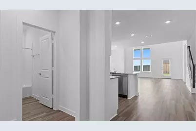 31110 Warwick Coast Court, Fulshear, TX 77441 - Photo 3