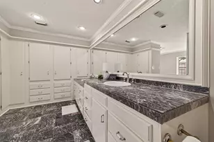 2814 Shadowdale Dr, Houston, TX 77043 - Photo 37