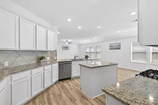 5402 Still Creek Ranch Dr, Richmond, TX 77469 - Photo 13