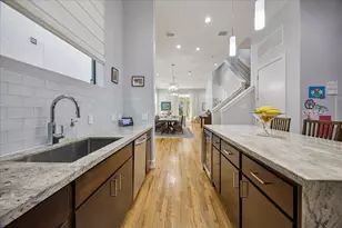 305 Peden St, Houston, TX 77006 - Photo 11