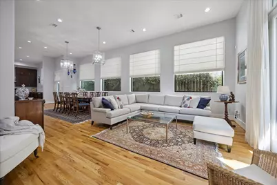 305 Peden Street, Houston, TX 77006 - Photo 9