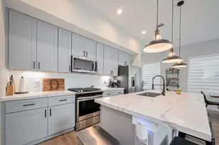 5209 Pinemont Creek Ln, Houston, TX 77018 - Photo 5