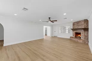 11507 Barwood Bend Dr, Houston, TX 77065 - Photo 3